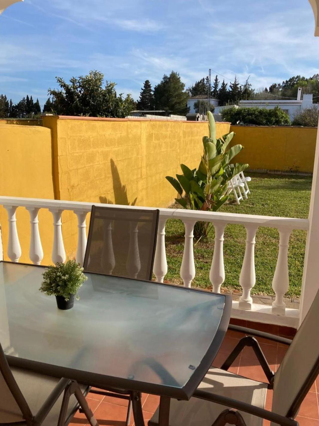 Hostal Del Faro Conil de la Frontera Kültér fotó