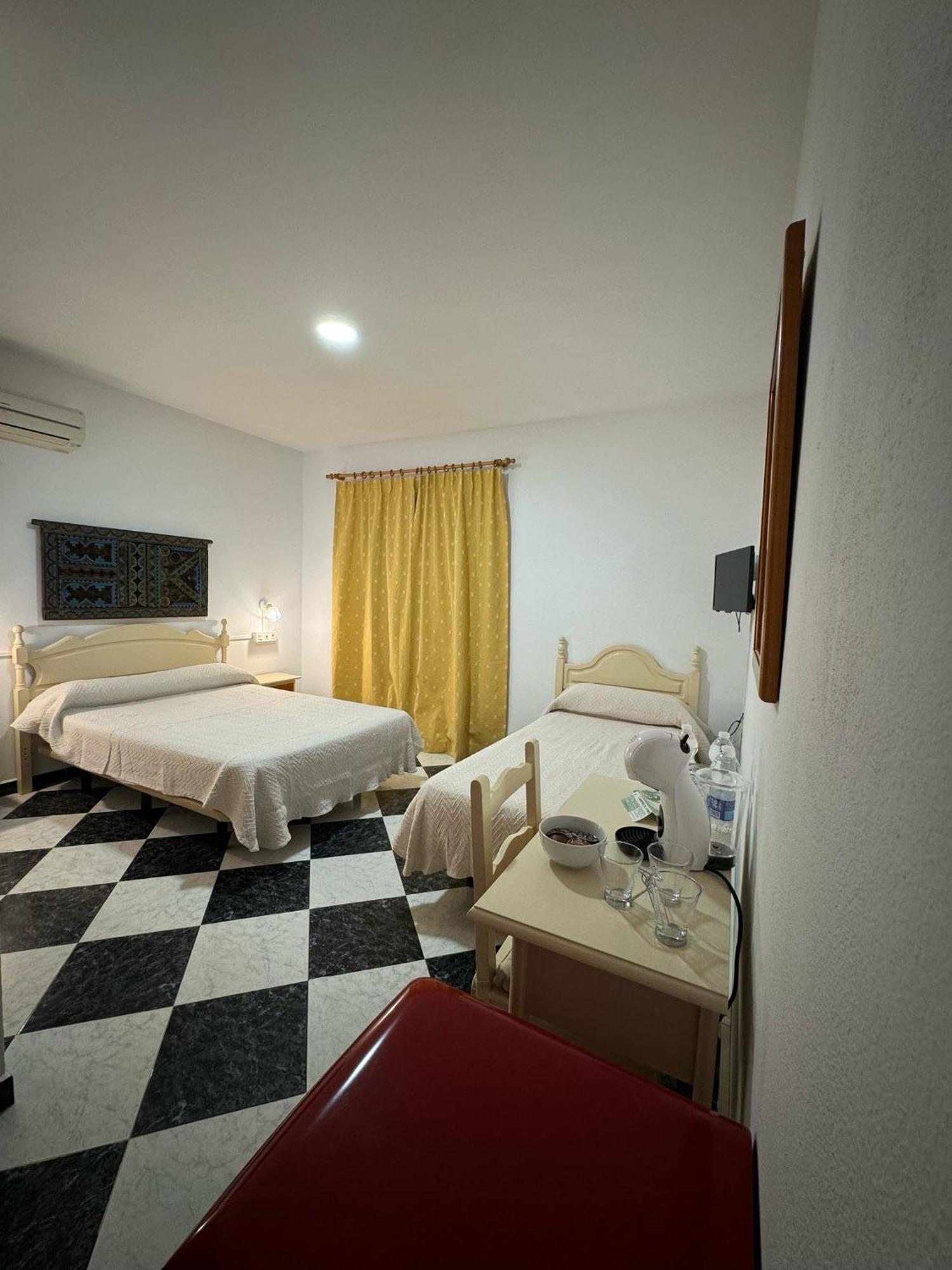 Hostal Del Faro Conil de la Frontera Kültér fotó